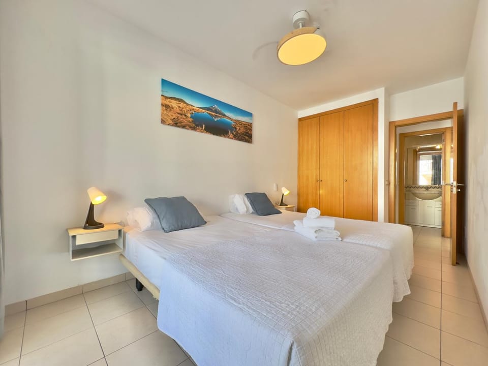Bed, Photo of the whole room, Bedroom, towels, wardrobe