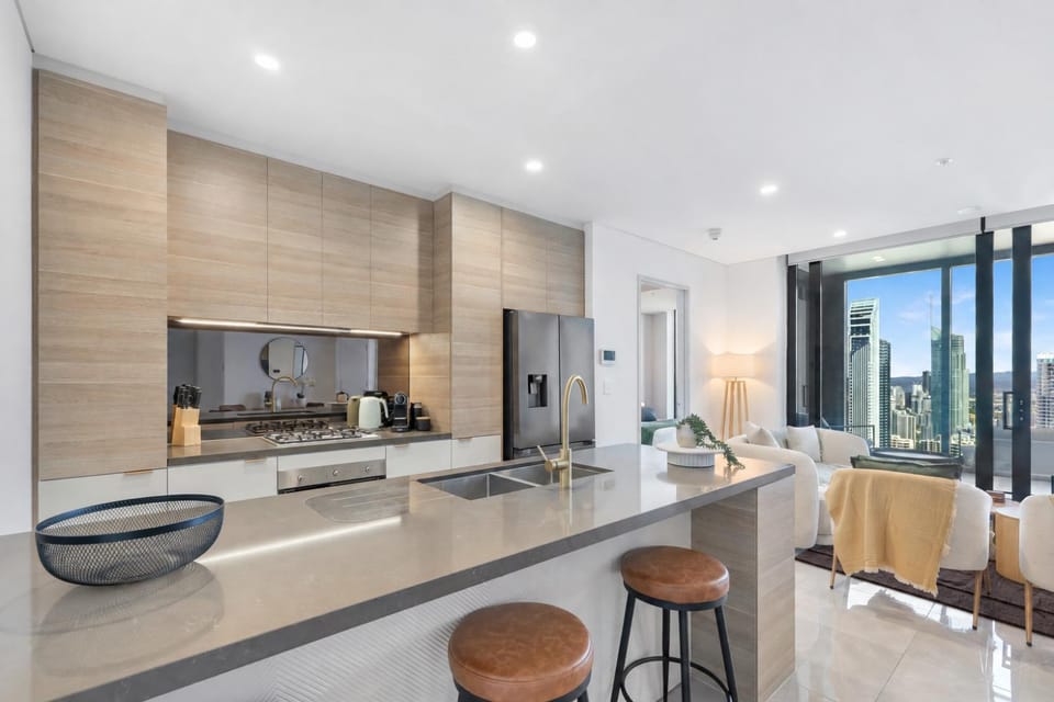 Seating area, City view, kitchen