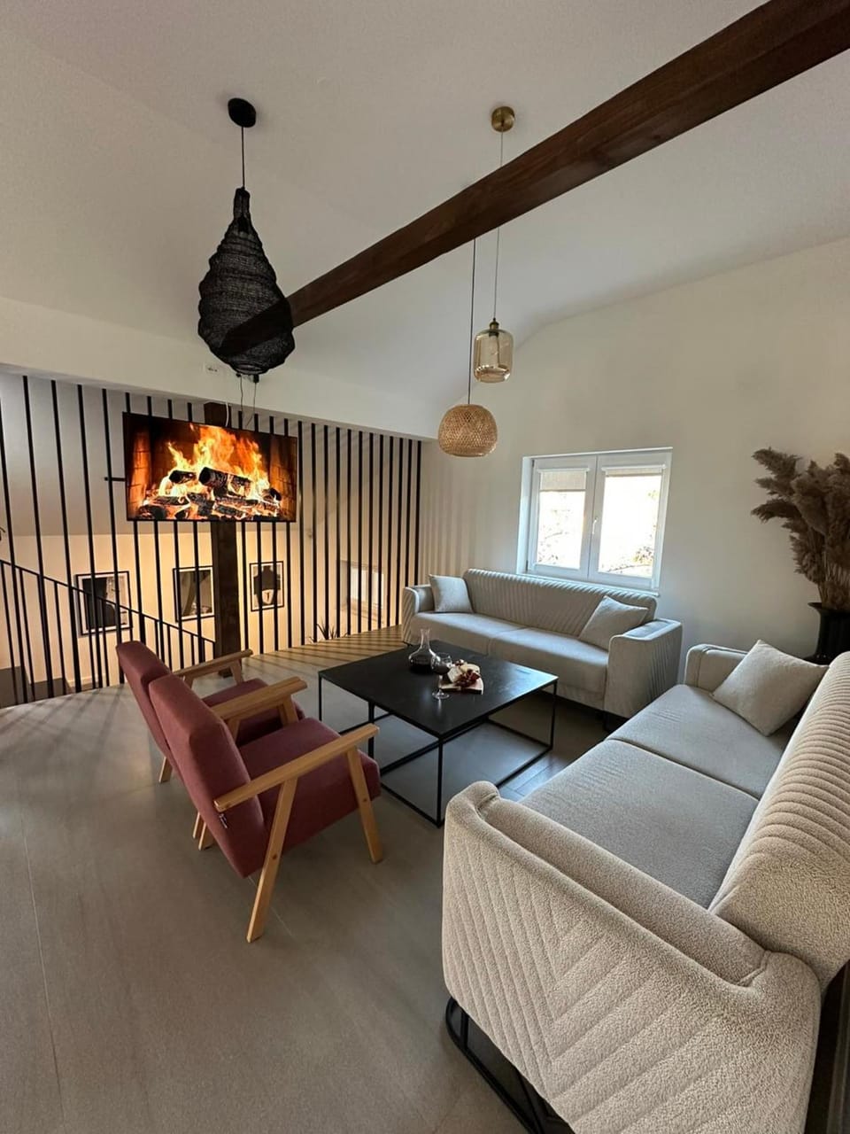 Living room, Dining area