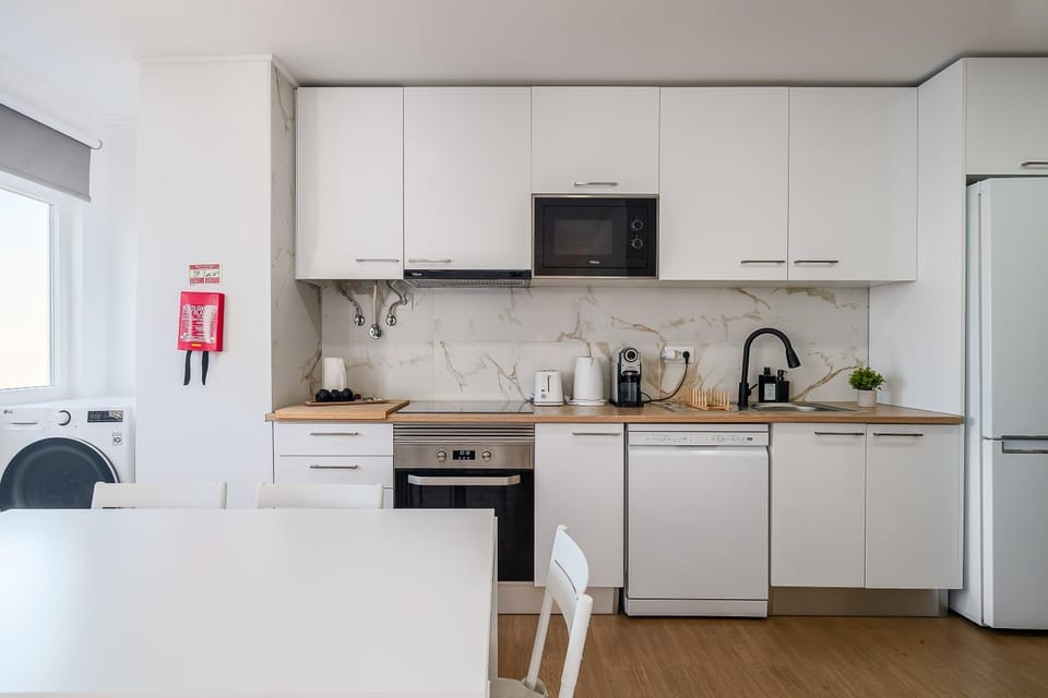Kitchen or kitchenette, Living room