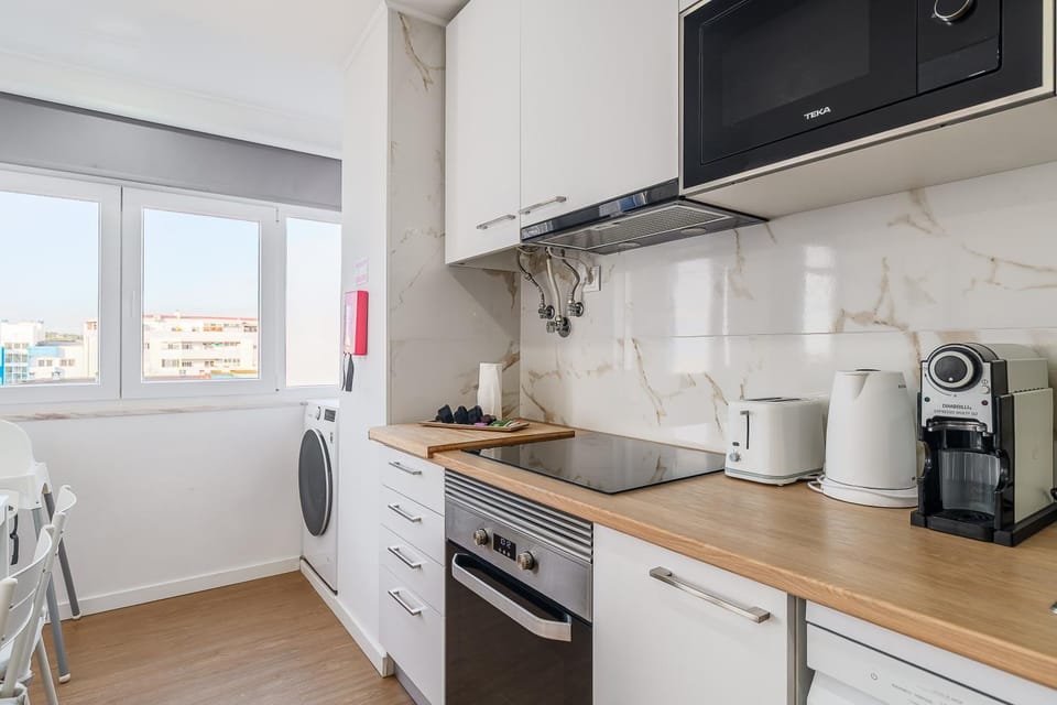 Kitchen or kitchenette, Living room