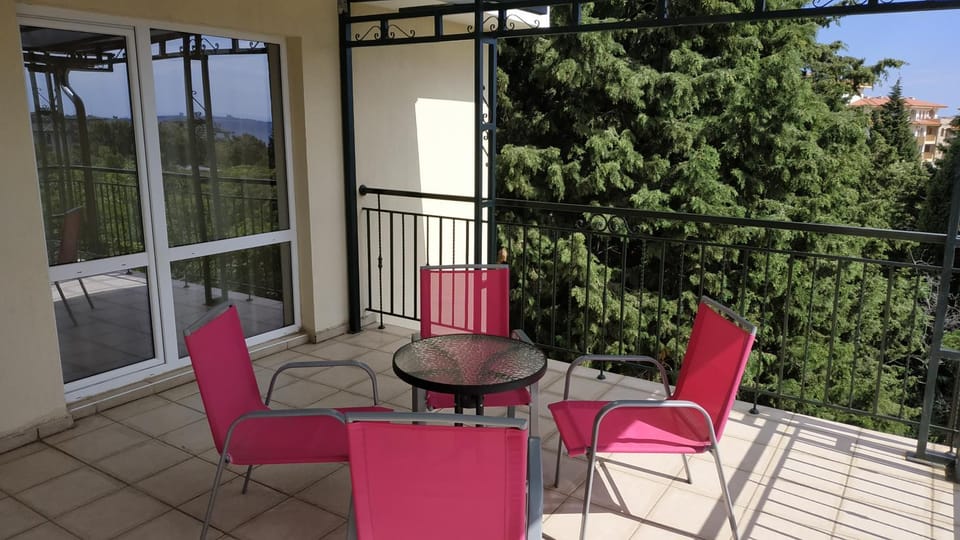 Balcony/Terrace, Balcony/Terrace