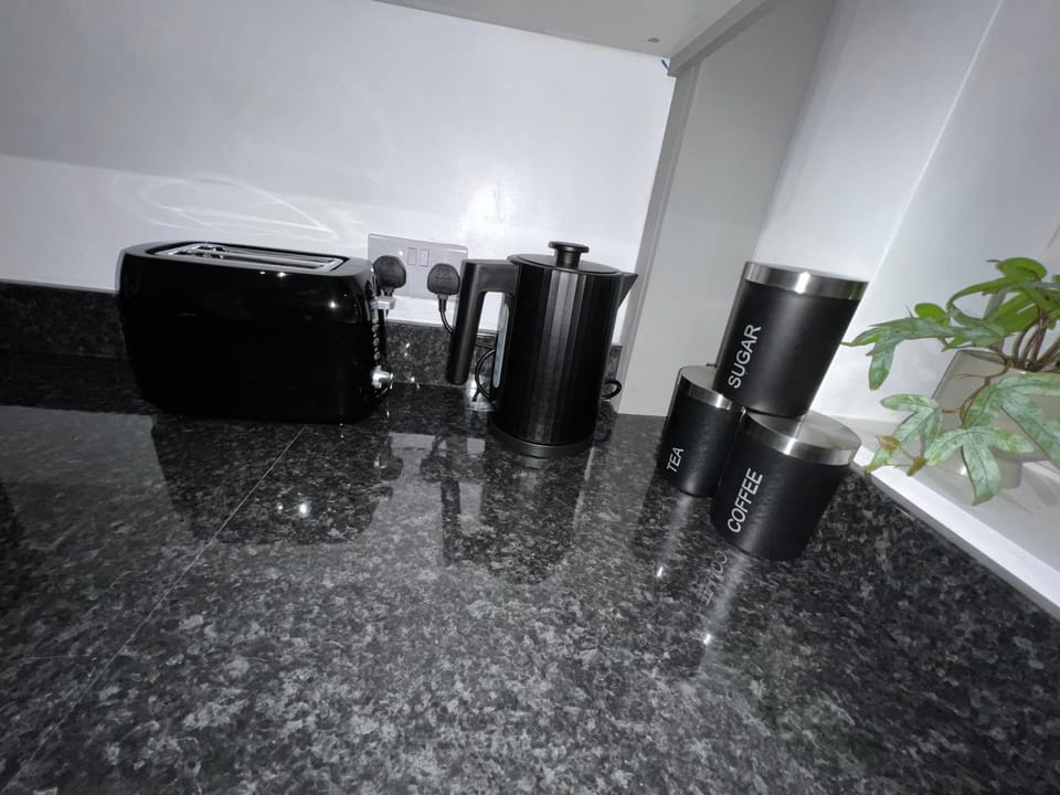 Modern 3 Bed House in Telford