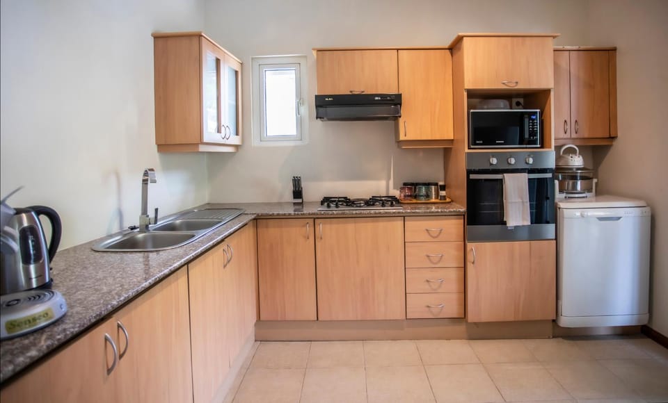 Three-bedroom at Jardin du Cap with shared pool Apartment in Rivière du Rempart District, Mauritius