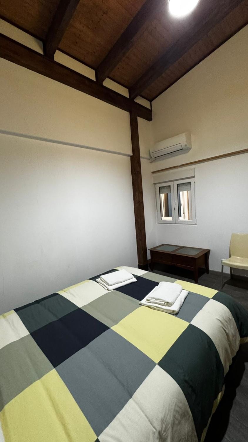 Bed, air conditioner