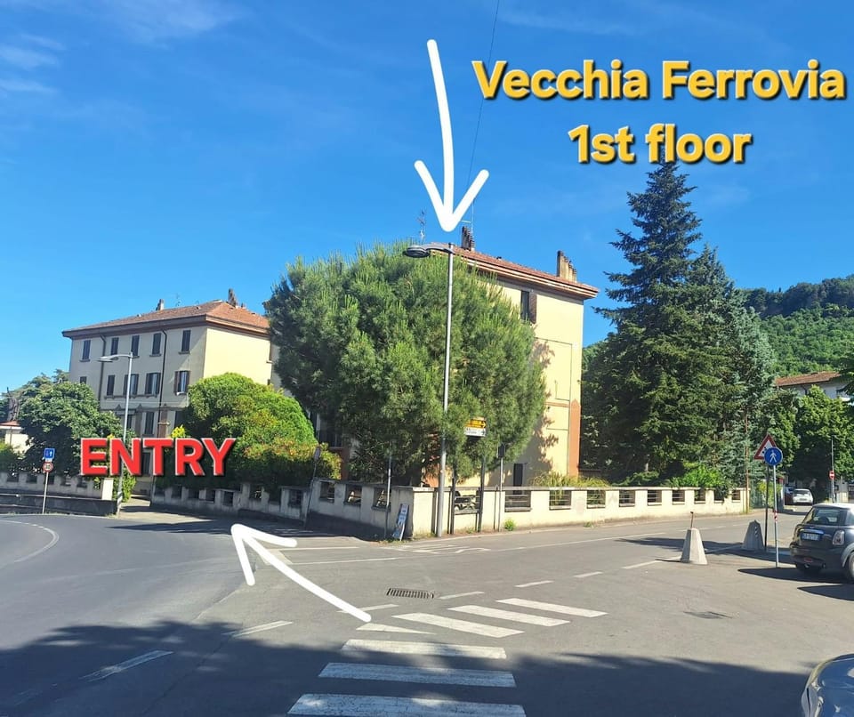 Property building, Day, Neighbourhood, Text overlay, Street view, Location, Parking