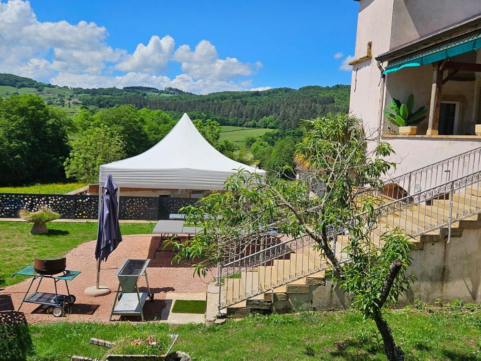 Gites de groupes Les Muriers House in Bourgogne-Franche-Comté