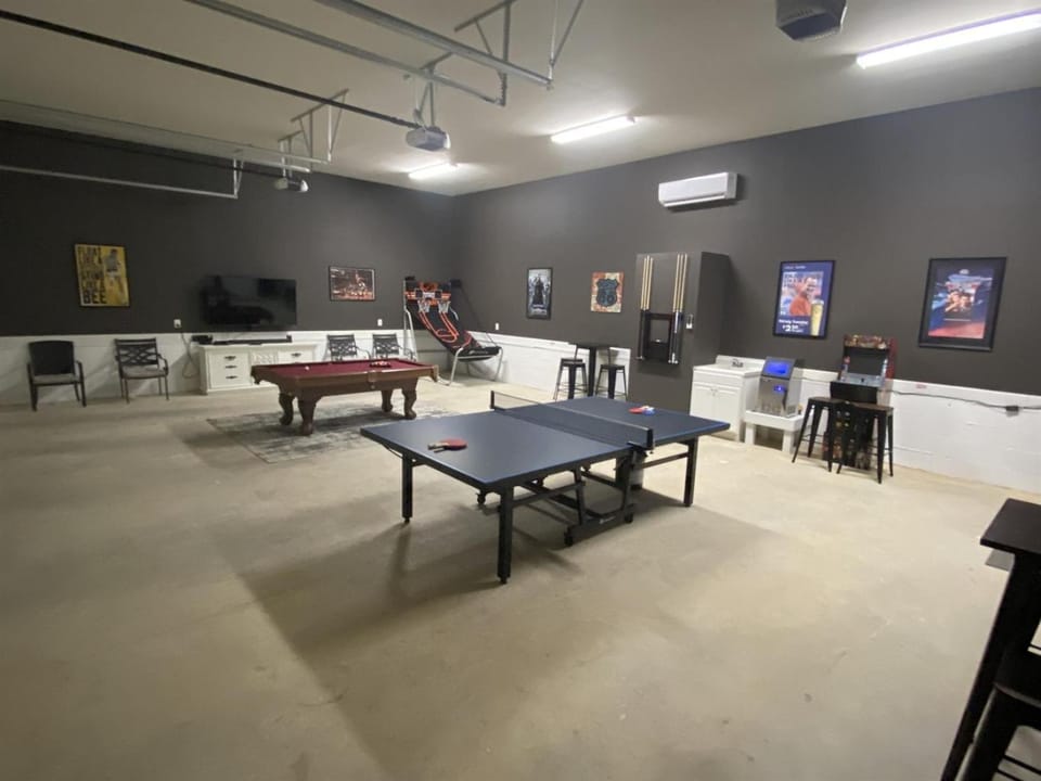 Billiard, Game Room, Table tennis