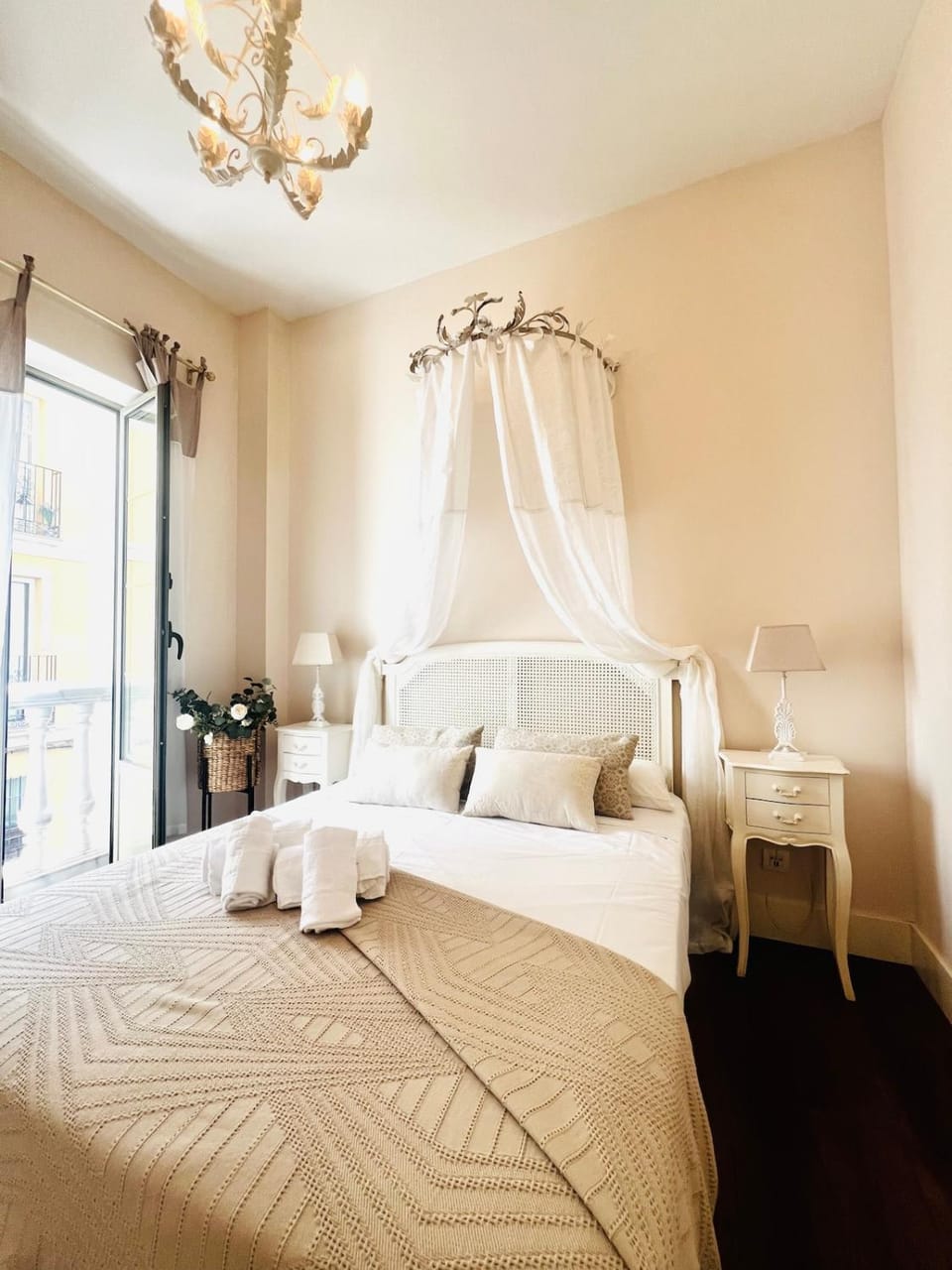 Málaga Centro Histórico Apartamento Completo Teatro Cervantes Apartment in Malaga