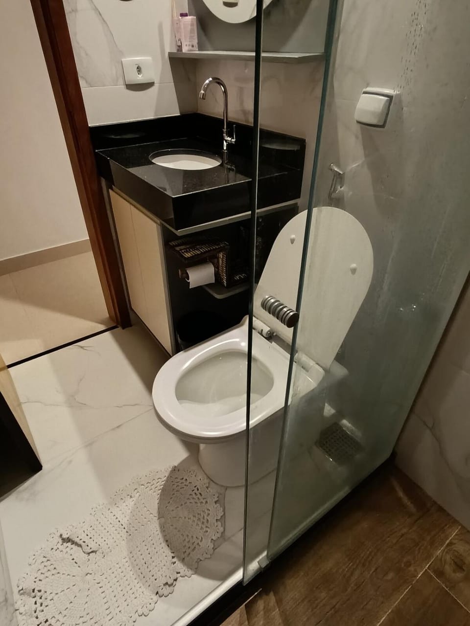 Toilet, Bathroom