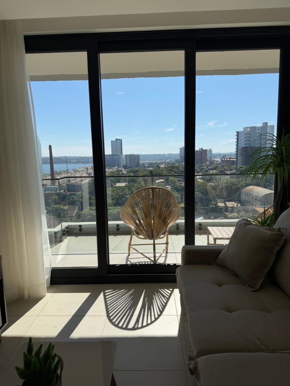 Vivo Costanera frente a la playa San José de Encarnación! Apartamento de 2 Habitaciones con amenities y cochera! Apartment in Misiones Province, Argentina