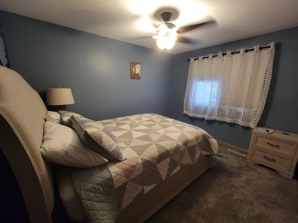 Bed, Bedroom