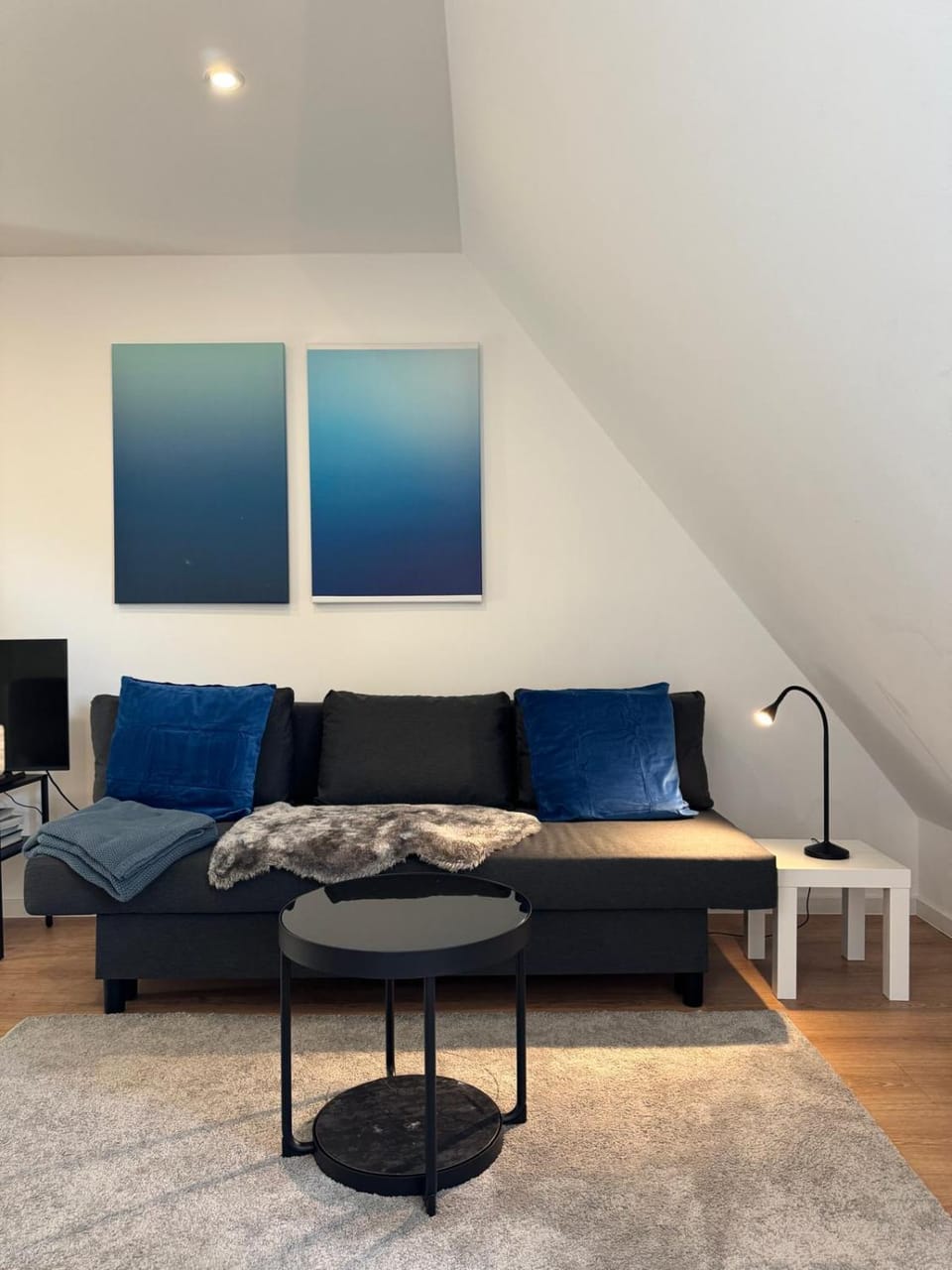 TV and multimedia, Living room, Seating area