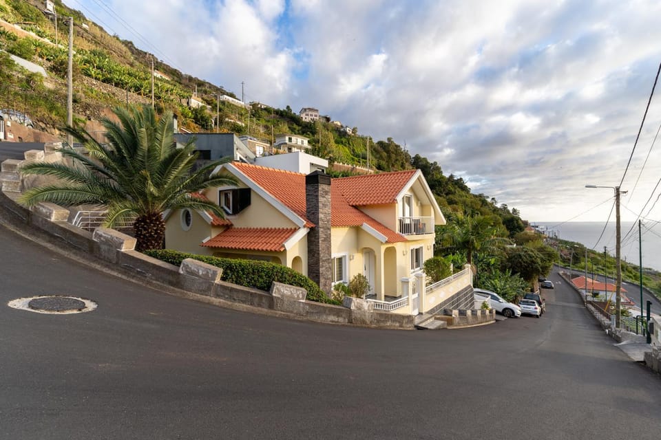 Property building, Natural landscape, View (from property/room), Mountain view, Sea view, Street view