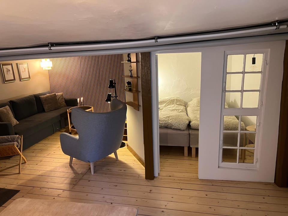 Living room, Bedroom