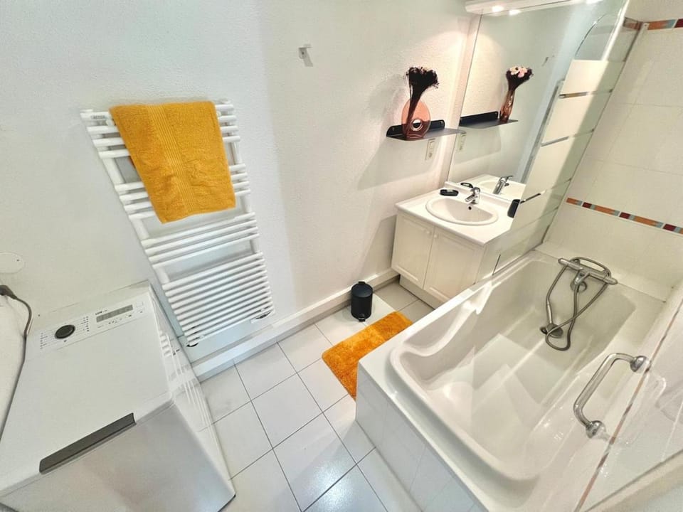 Séjour à Beg Meil, T2 cosy avec jardin Apartment in Fouesnant