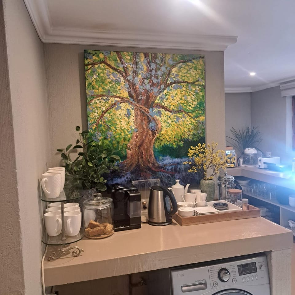 Coffee/tea facilities, Kitchen or kitchenette
