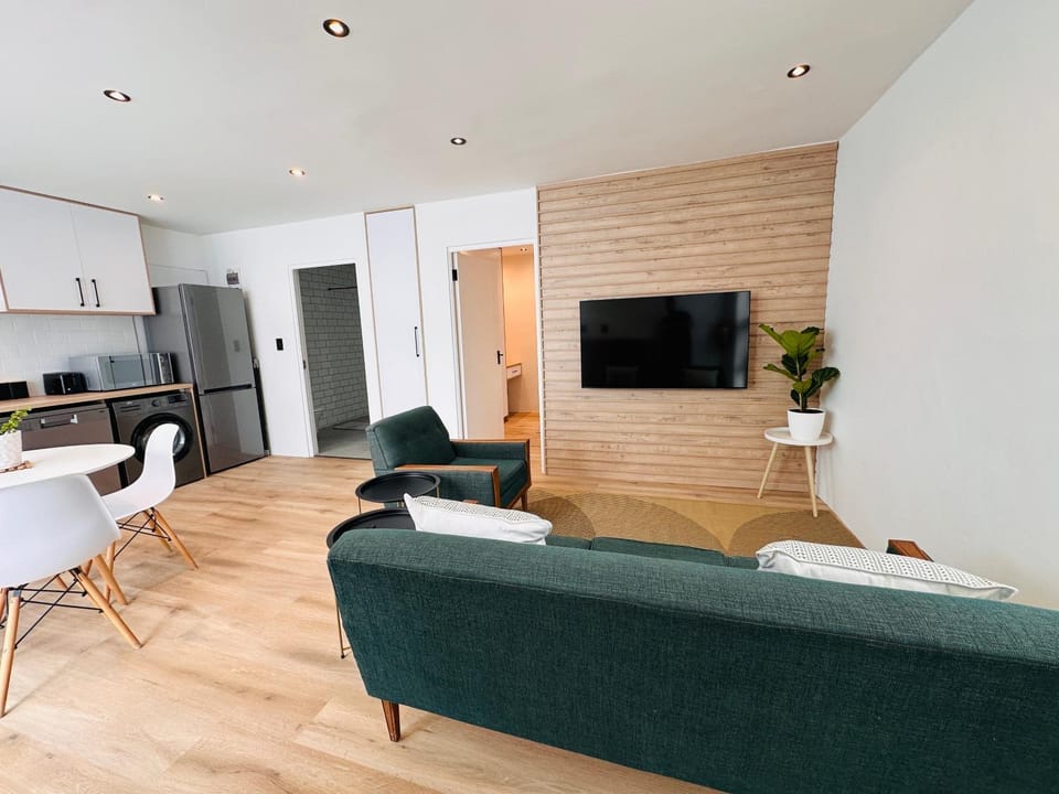 Modern Scandinavian Luxury Apartment Apartment in Hermanus