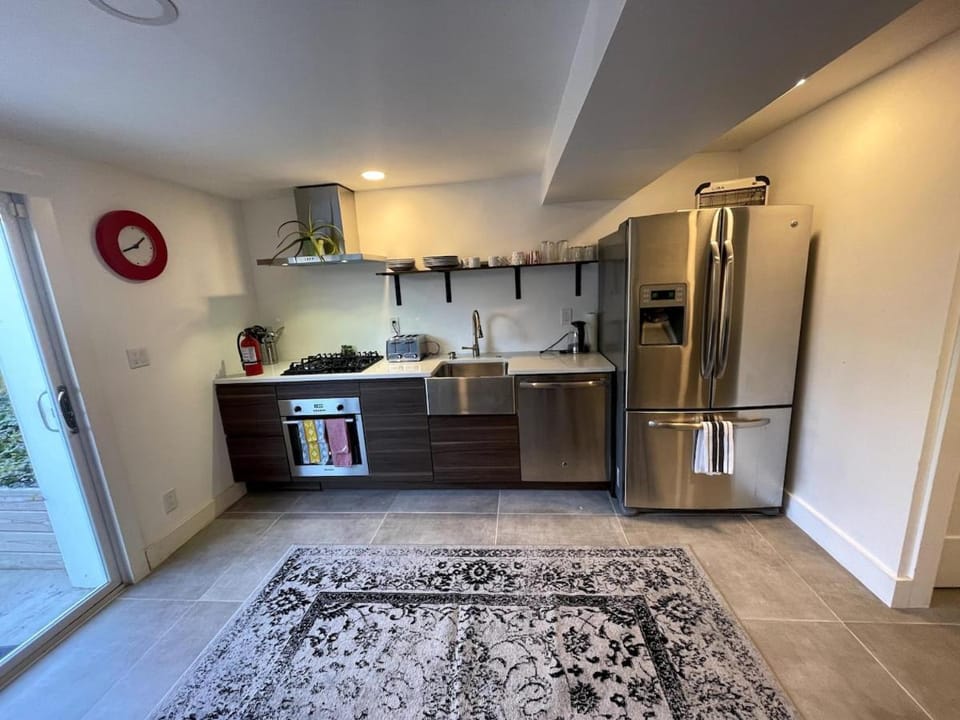 2 master bedrooms, 2 5 bath cozy apartment Apartment in District of Columbia