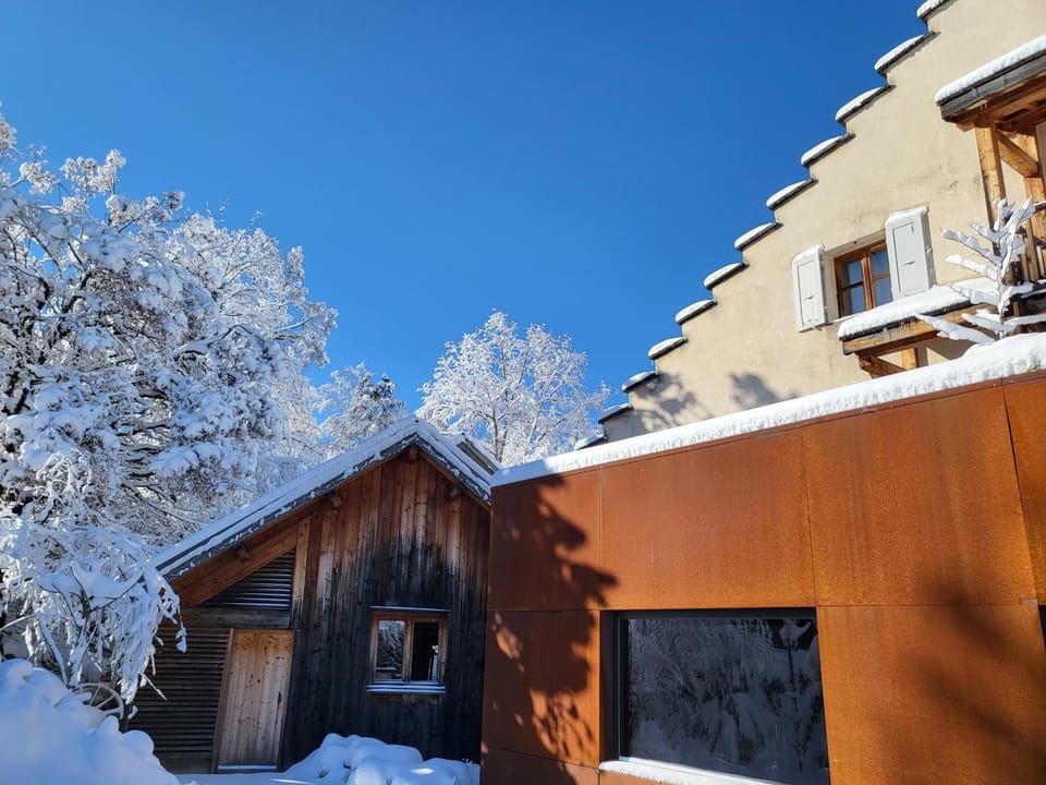 Property building, Winter