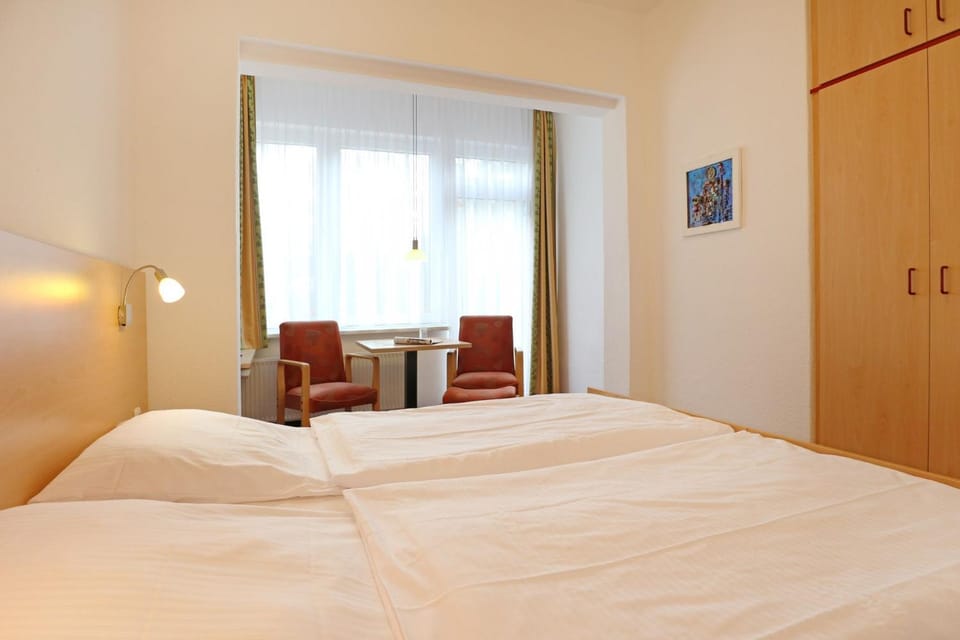 Strandflieder Zimmer 209 Vacation rental in Boltenhagen