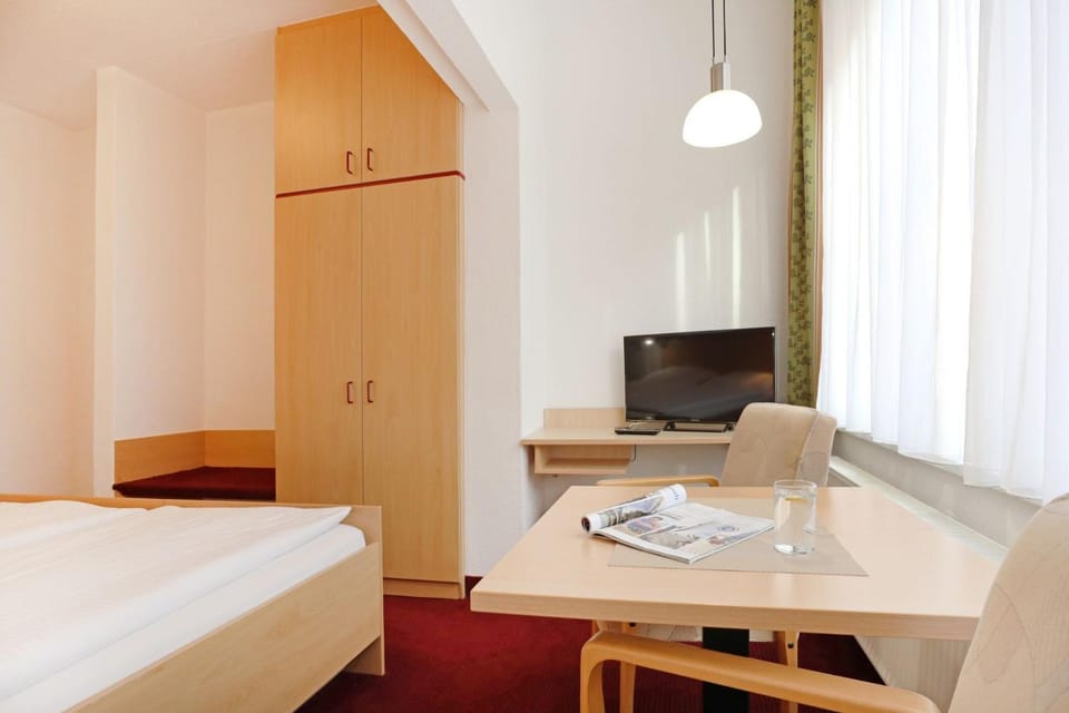 Strandflieder Zimmer 101 Vacation rental in Boltenhagen