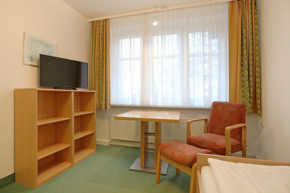 Strandflieder Zimmer 304 Vacation rental in Boltenhagen