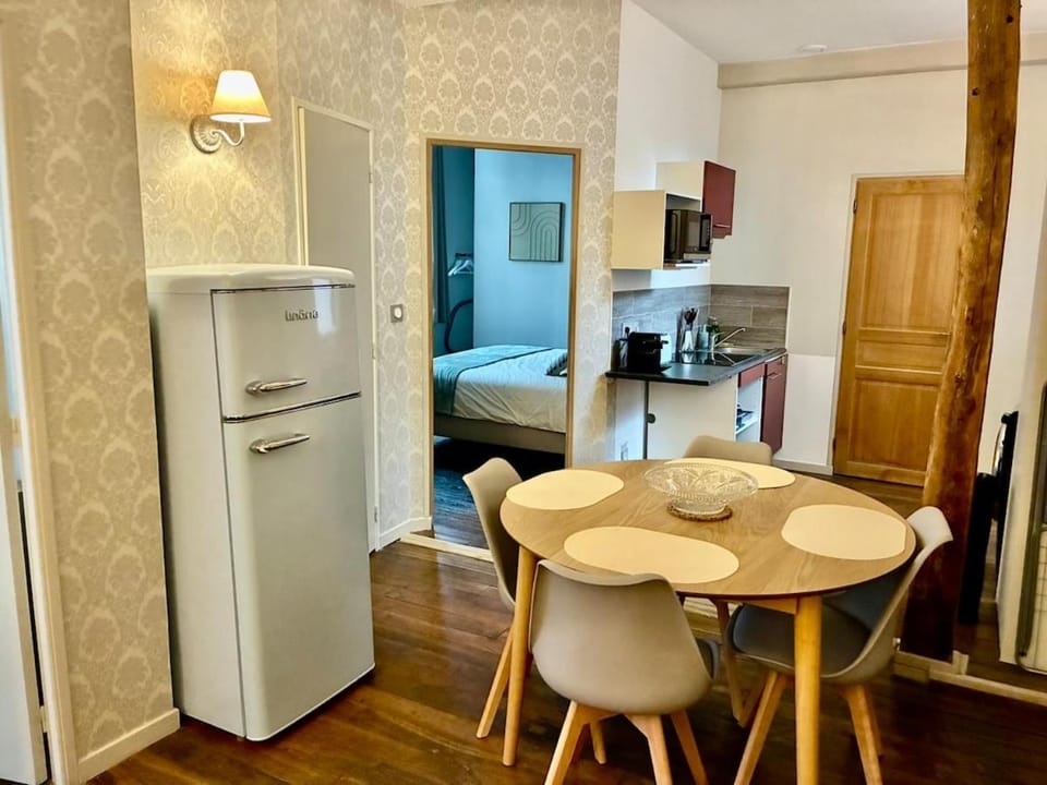 La Grande escapade T12 Apartment in Troyes