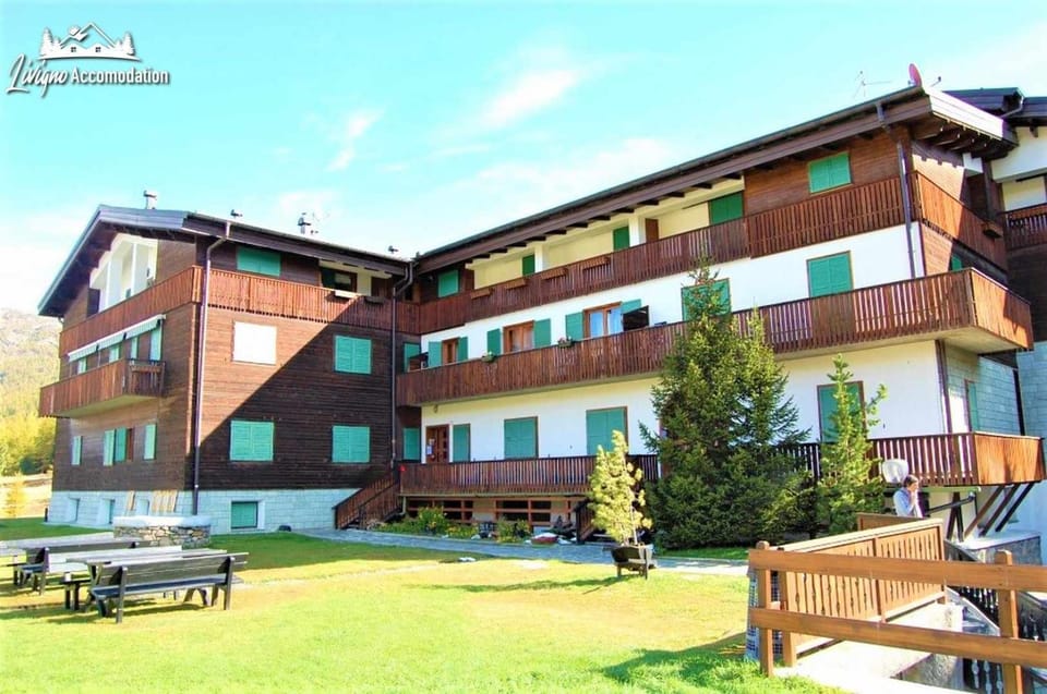Condominio Teola Leonardo by Livigno Accomodation Apartment in Canton of Grisons
