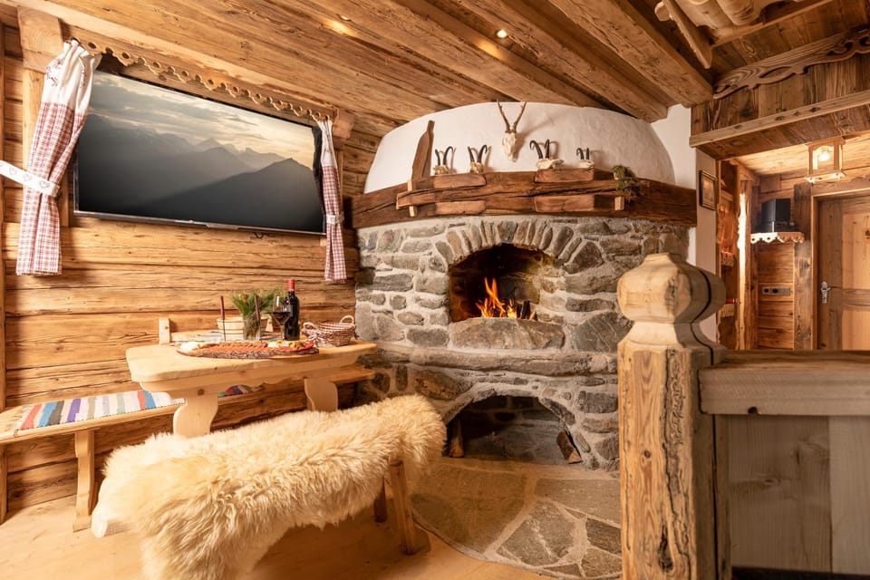 Living room, fireplace