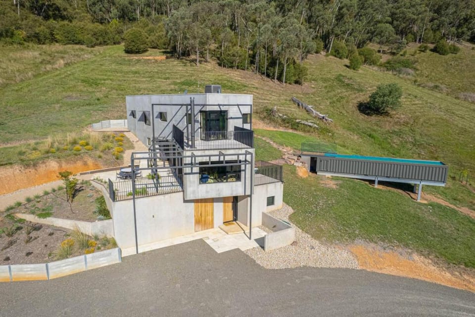 Hill View House in Myrtleford