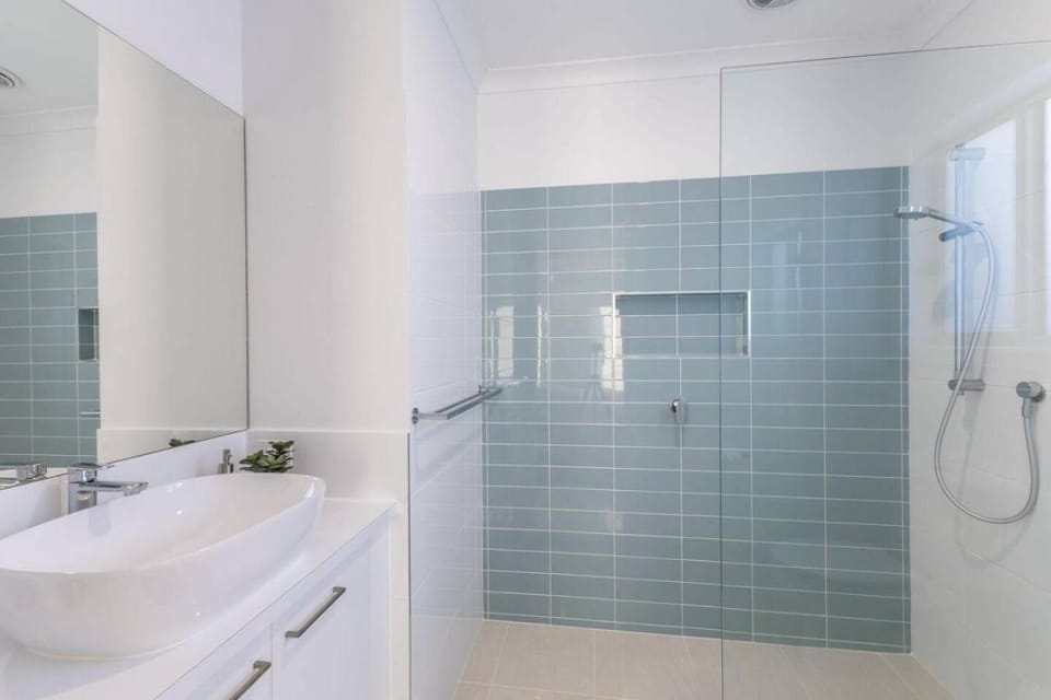 Lavender and Olive House in Myrtleford