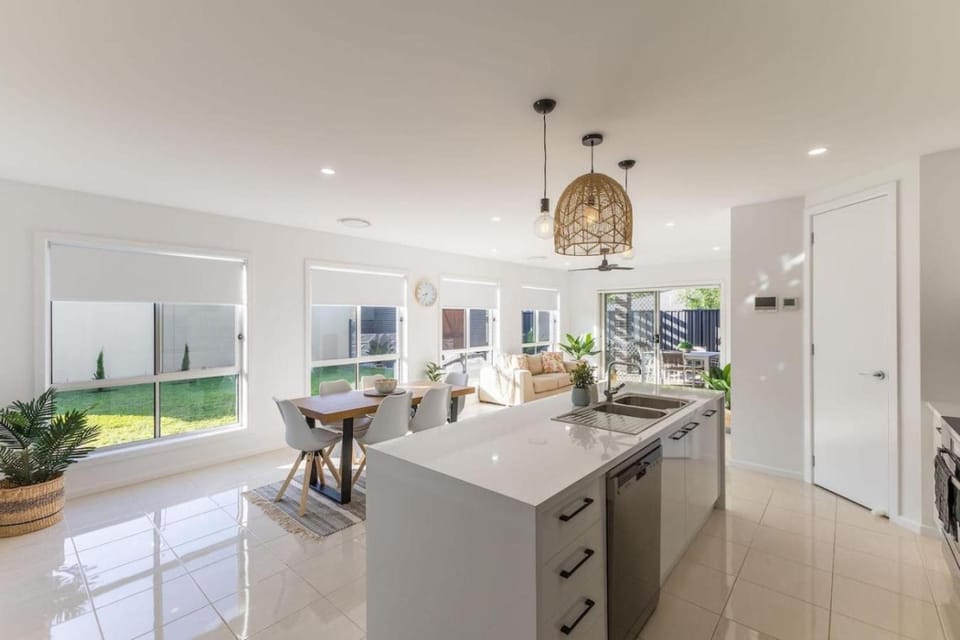 Lavender and Olive House in Myrtleford