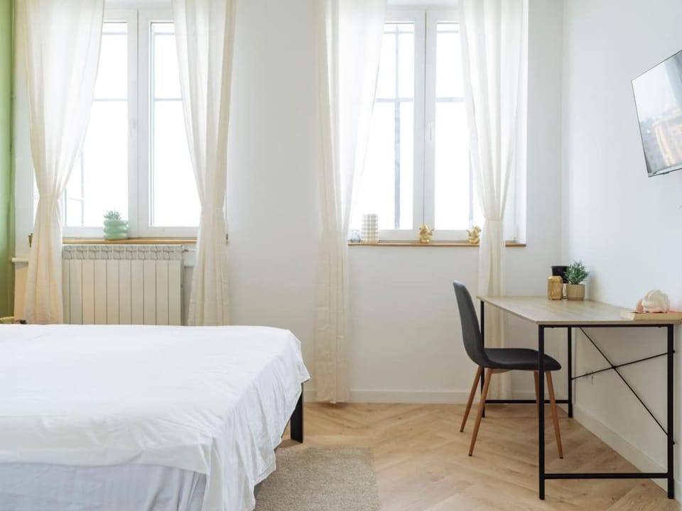 Horizon Penthouse - Sala Palatului I Cheap parking I Big balcony Apartment in Bucharest