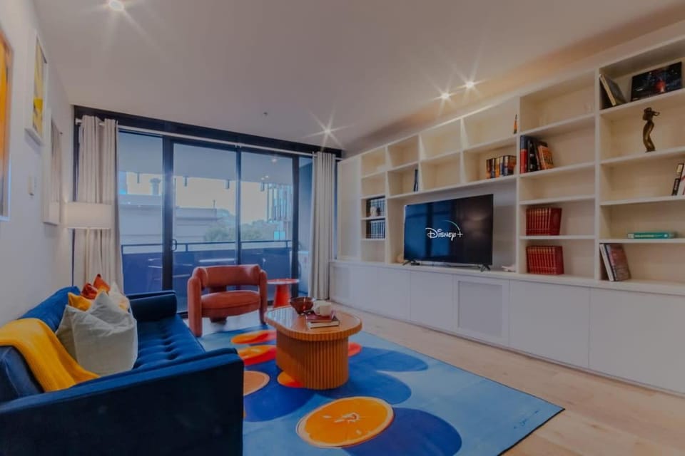 Azul Lane - Double Story APT - 3B2B & Free Parking Apartment in Melbourne