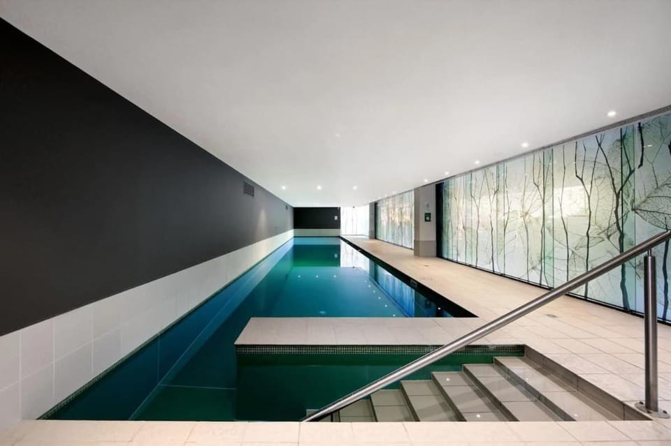 Azul Lane - Double Story APT - 3B2B & Free Parking Apartment in Melbourne
