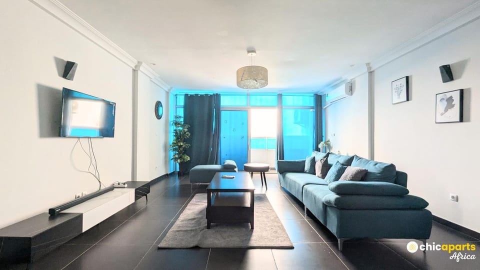 Communal lounge/ TV room, TV and multimedia, air conditioner