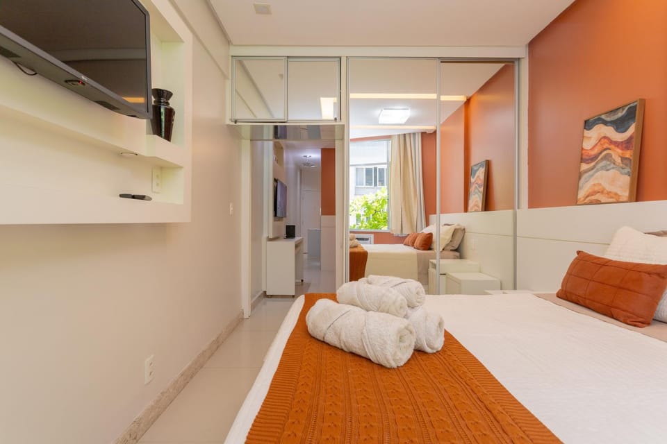 Bed, TV and multimedia, Bedroom, towels, wardrobe