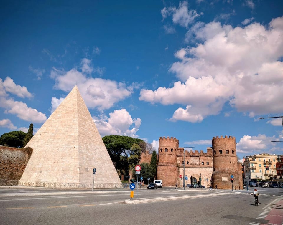Vintage Piramide Apartment in Rome