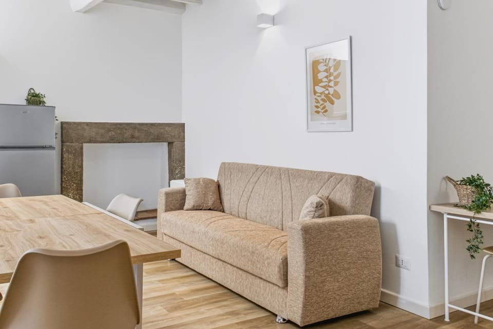 Intera casa centralissima a 100 mt dal parcheggio Bed and Breakfast in Viterbo