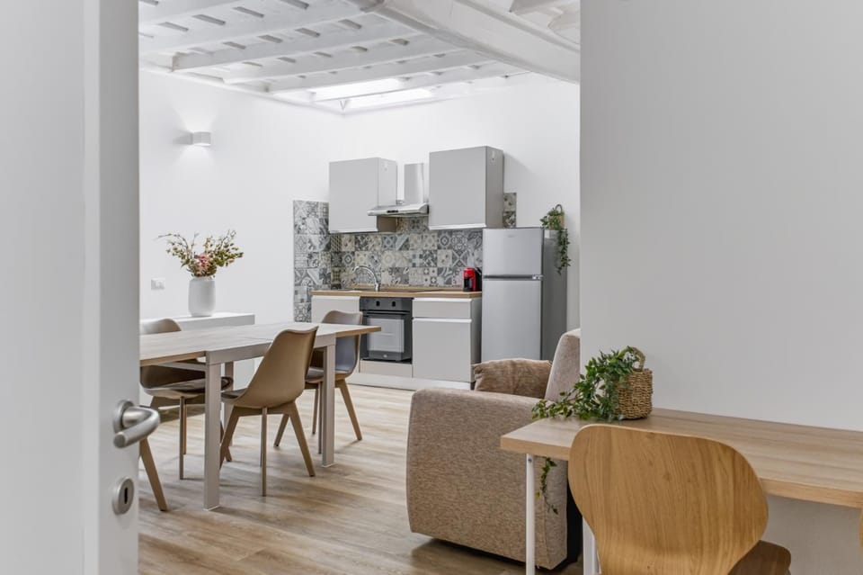 Intera casa centralissima a 100 mt dal parcheggio Bed and Breakfast in Viterbo