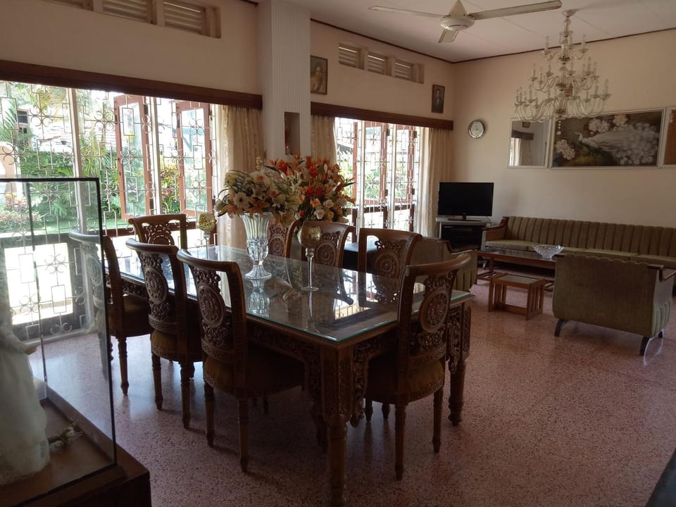 Srilal's Guest House Vacation rental in Negombo