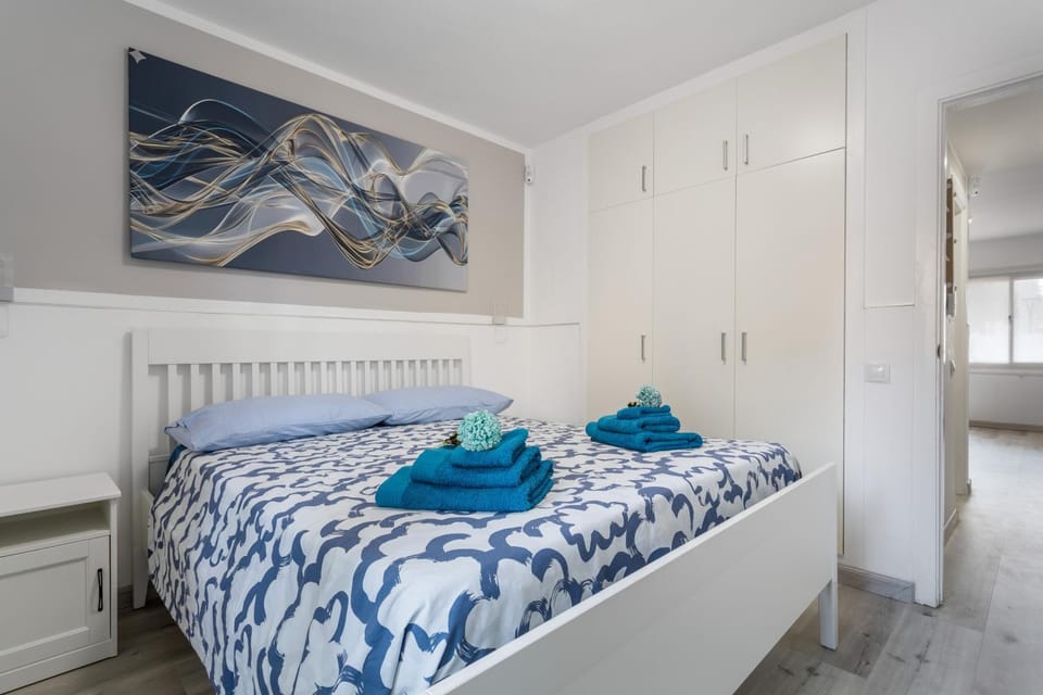 Living room, Bedroom
