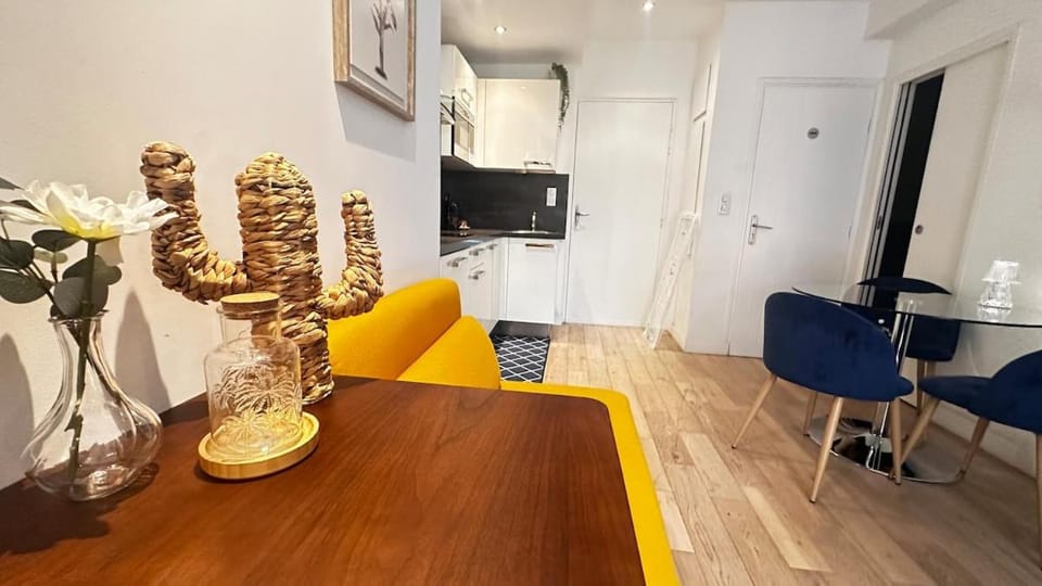 Studio design et lumineux près du Port de Nice Apartment in Nice