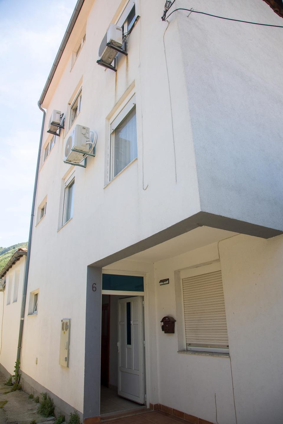 Facade/entrance
