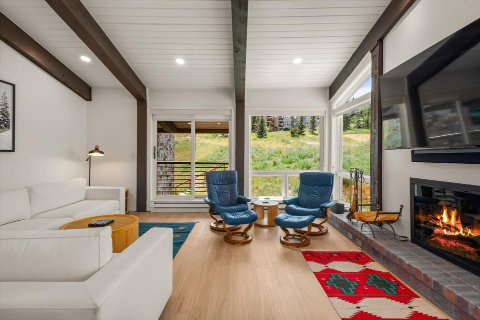TV and multimedia, fireplace