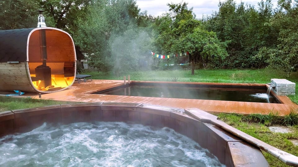 Garden, Hot Tub, Sauna, Spa and wellness centre/facilities, Swimming pool