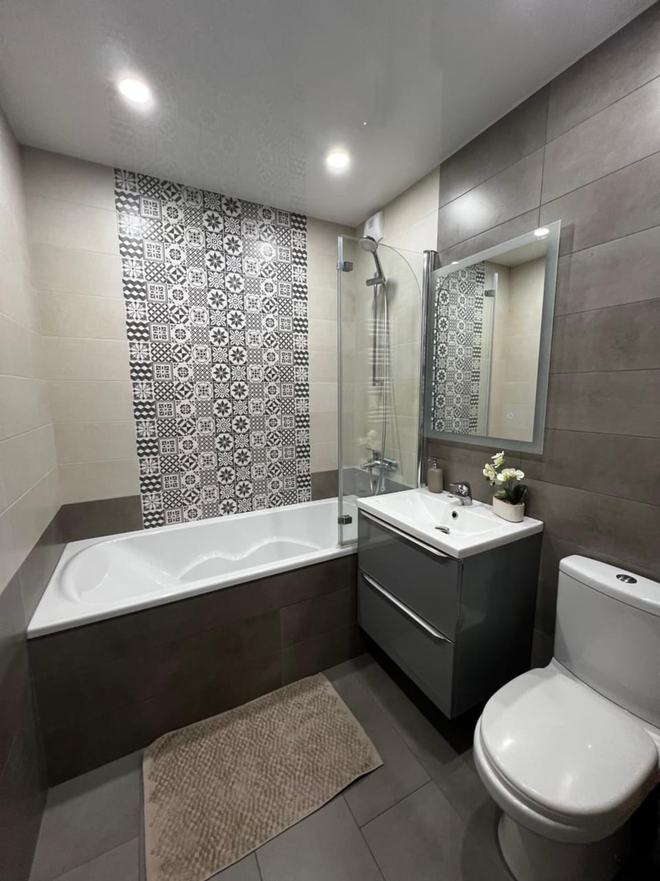 Appartement avec garage, proche du centre Lyon Apartment in Villeurbanne