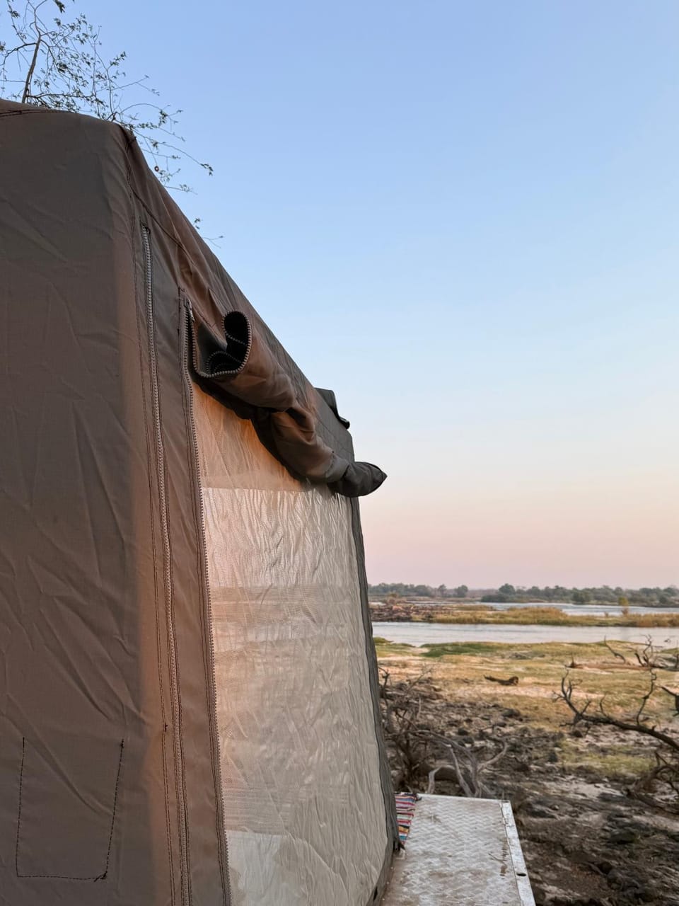 Zambezi Dream Cruiser Nature lodge in Zimbabwe