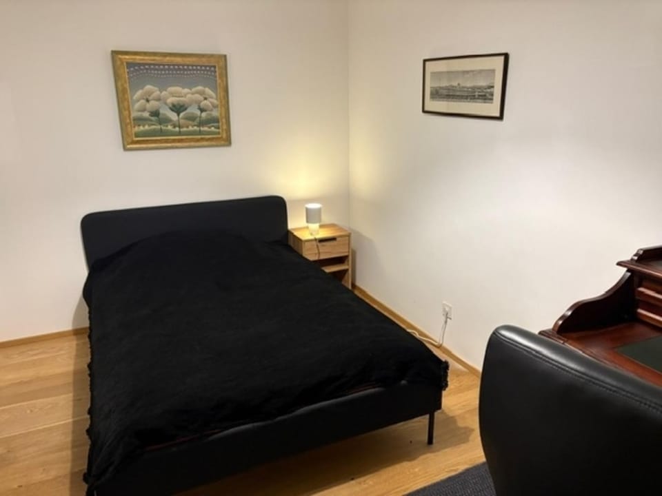 Erdgeschosswohnung mit Garage und Innenhof - westliches Wien Apartment in Vienna